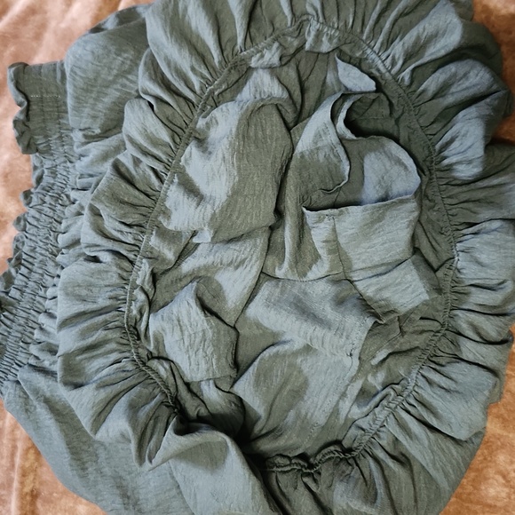 Army Green Bubble Skirt - Picture 4 of 4